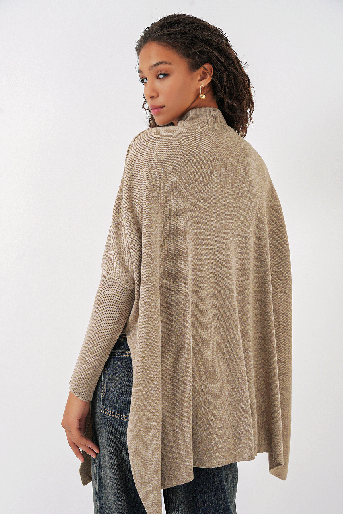 BDART Oversized Acrylic Crew Neck Jumper 4