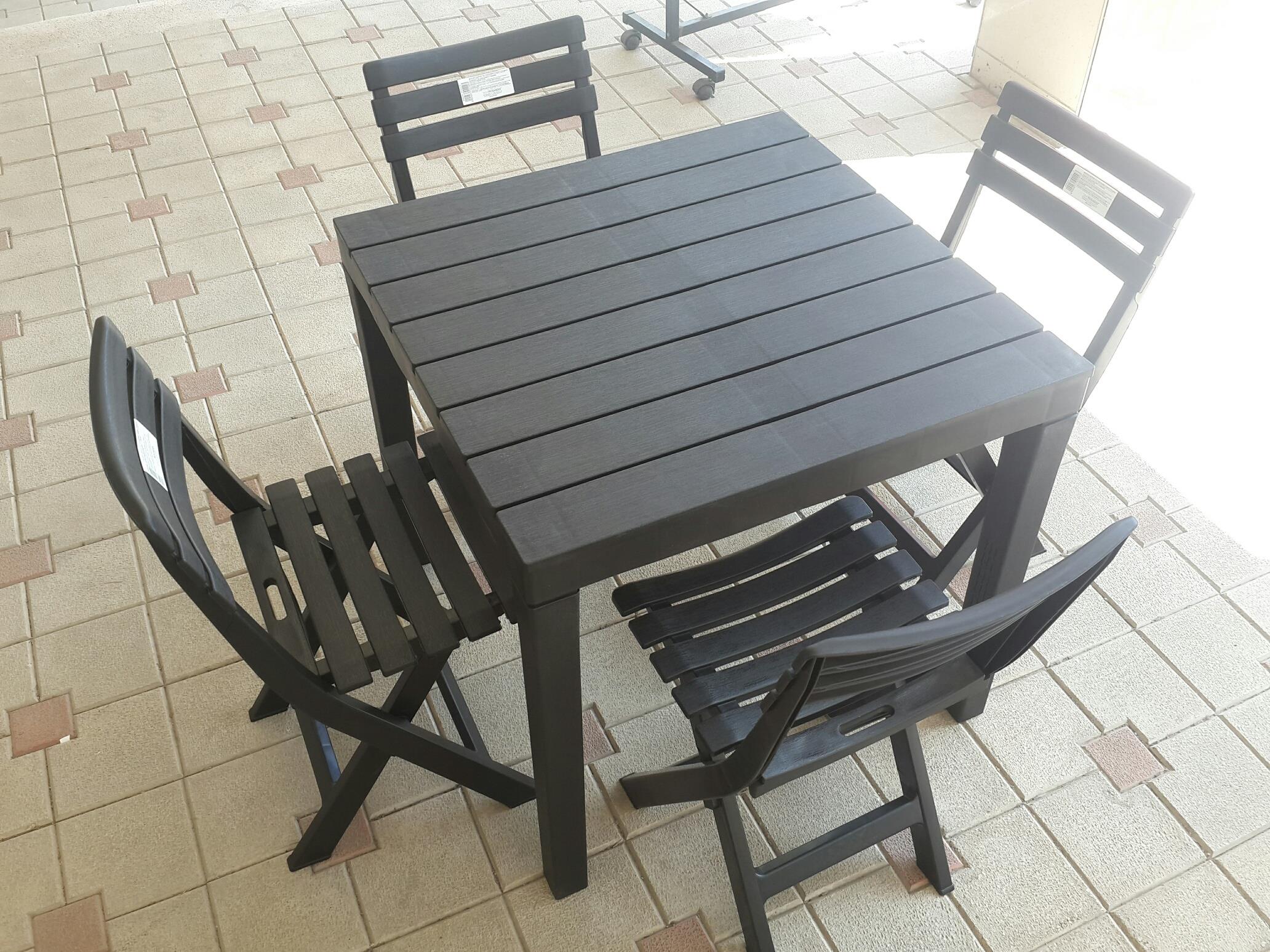 Komodo Bali Plastik Katlanan 4 Sandalye Masa Set Balkon