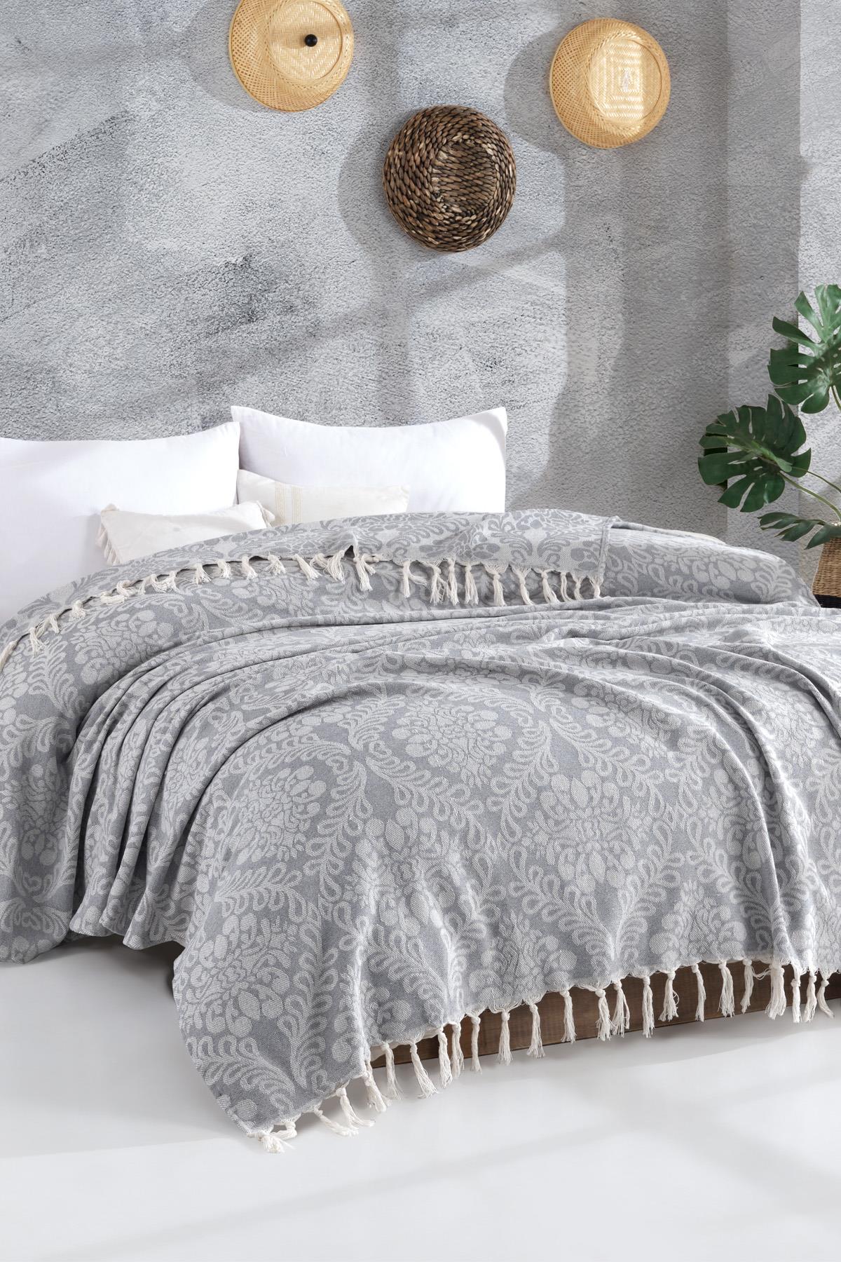 Damask %100 Pamuklu Jakarlı Çift Kişilik Yatak Örtüsü