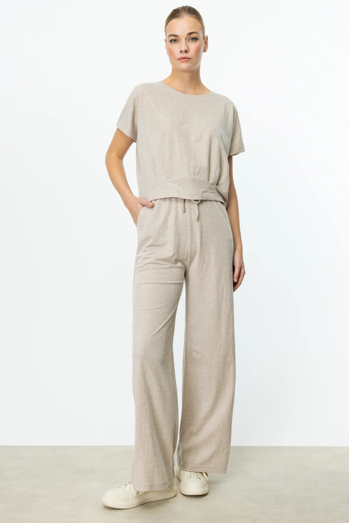 On Fashion Beli Lastikli Bol Paça Kadın Pantolon 25Y.ON.PNT.56308.01 (25Y.ON.PNT.56308.01) Kum