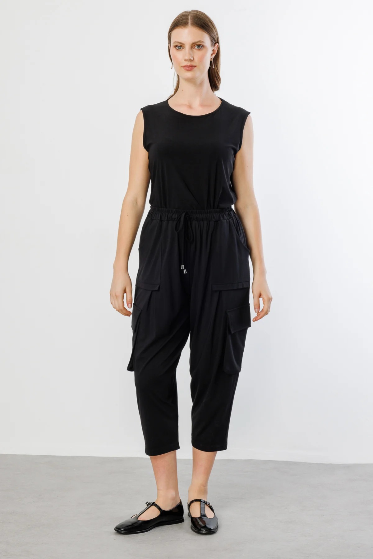 On Fashion Beli Lastikli Çok Cepli Kadın Pantolon 25Y.ON.PNT.56143.01 (25Y.ON.PNT.56143.01) Siyah