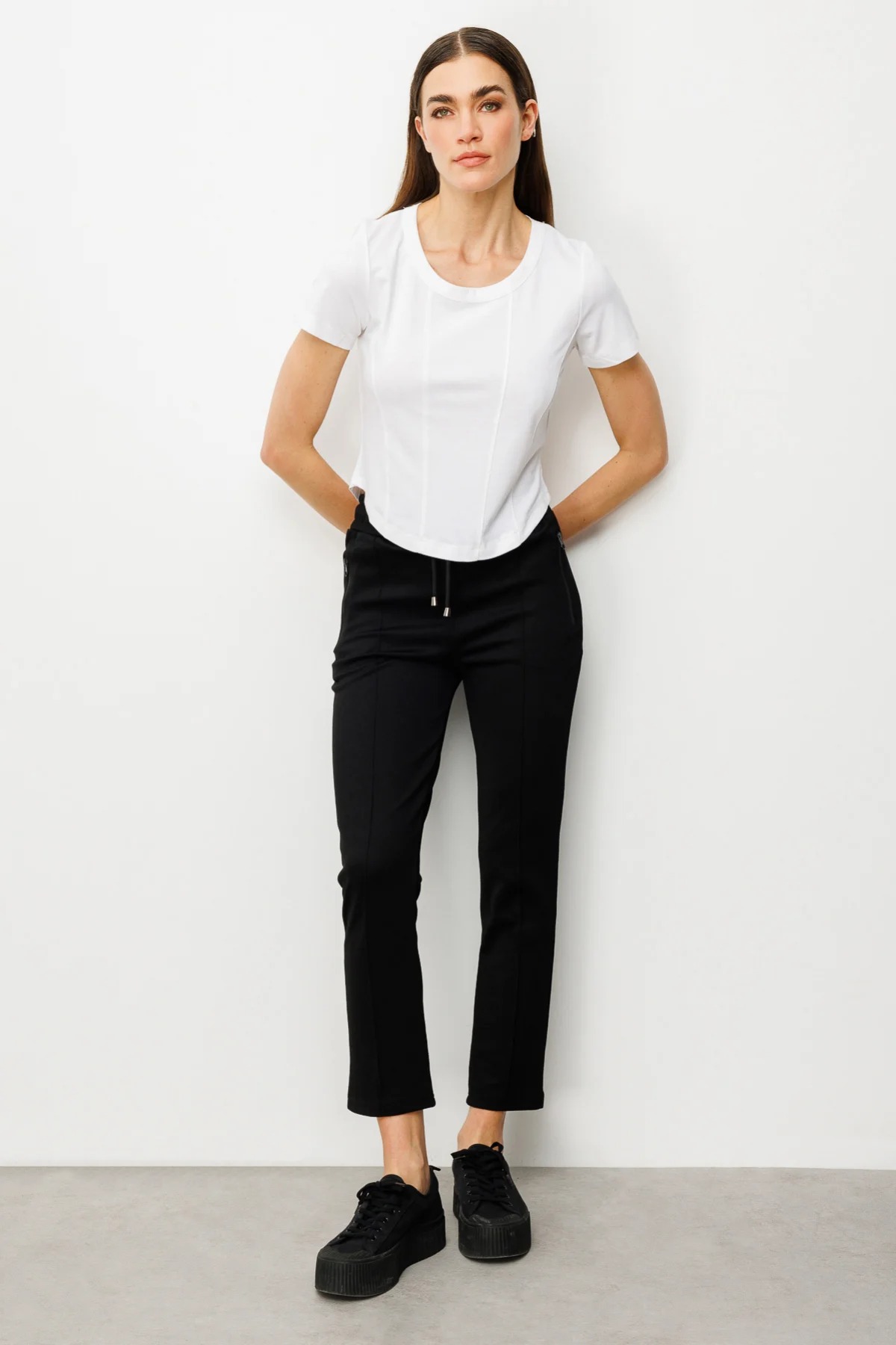On Fashion Cepleri Fermuarlı Dar Paça Kadın Pantolon 25Y.ON.PNT.56913.01 (25Y.ON.PNT.56913.01) Siyah