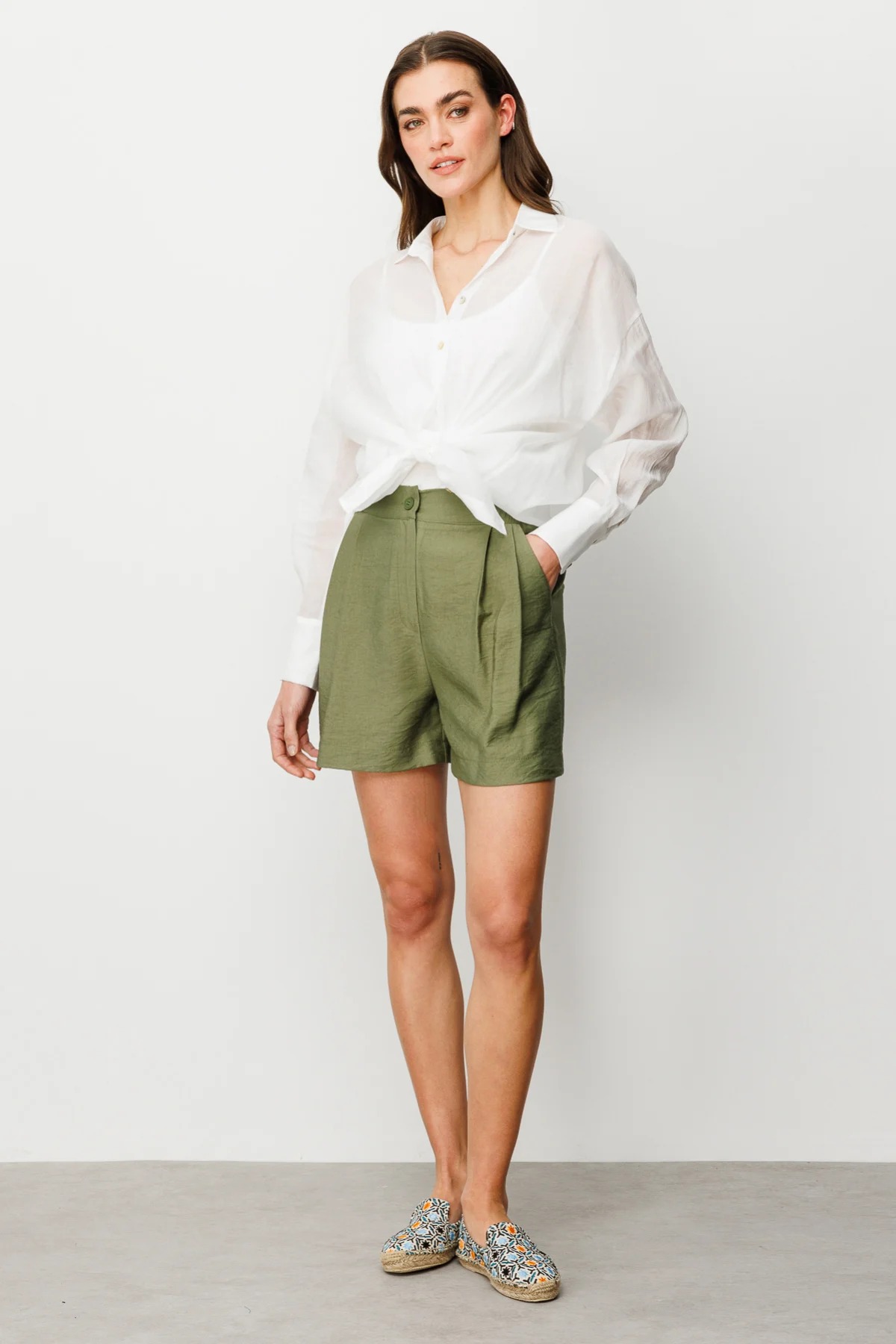 On Fashion Çift Pileli Kadın Şort 25Y.ON.SRT.52315.01 (25Y.ON.SRT.52315.01) Haki