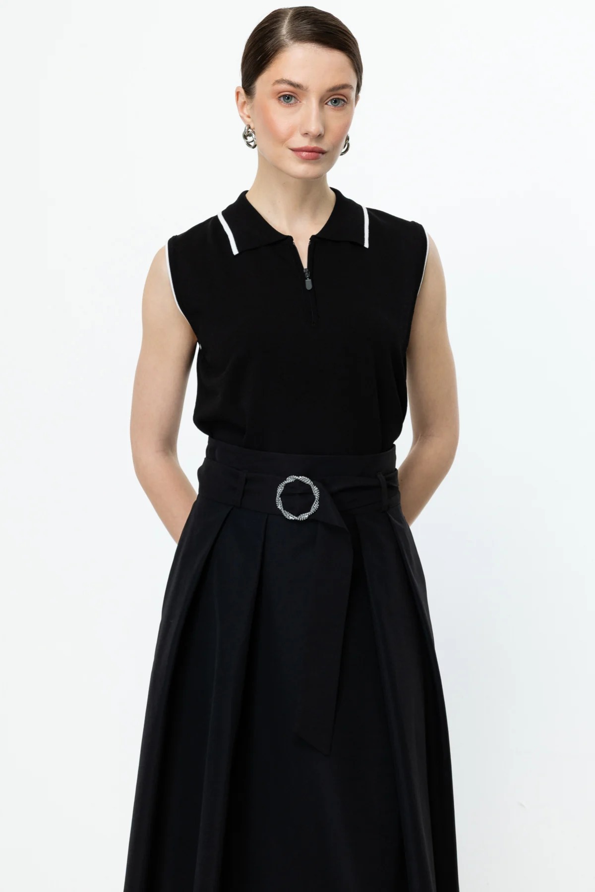 On Fashion Polo Yaka Yakası Fermuarlı Kadın Süveter 25Y.ON.SVT.59311.01 (25Y.ON.SVT.59311.01) Siyah