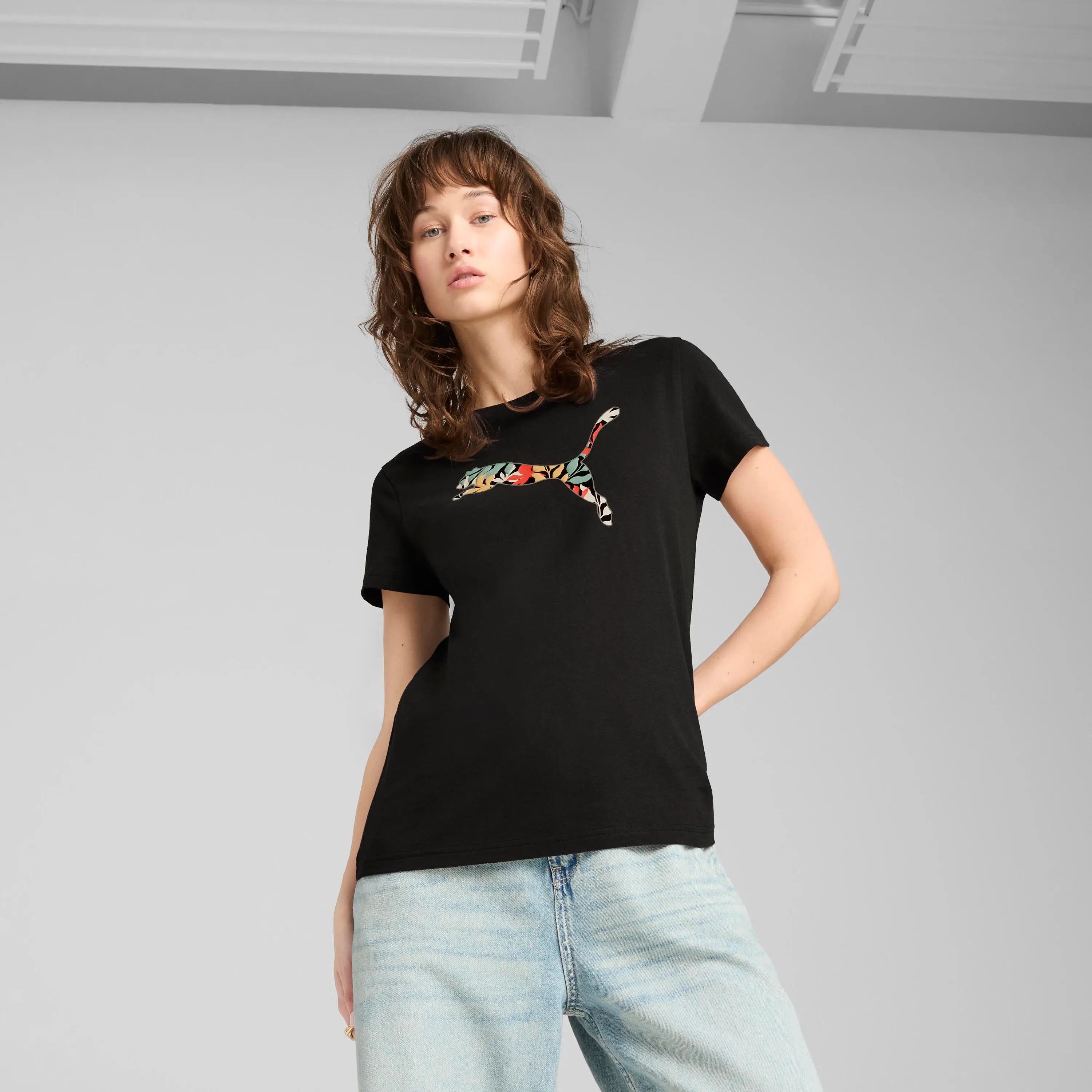 Puma Graphics Floral Cat Logo Tee Kadın T-shirt 68508101 (68508101) Siyah