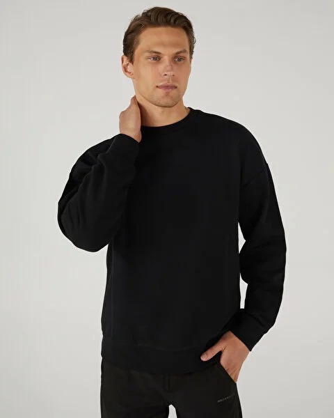 Skechers M Essential Crew Neck Erkek Sweatshirt (S242113-001) Siyah