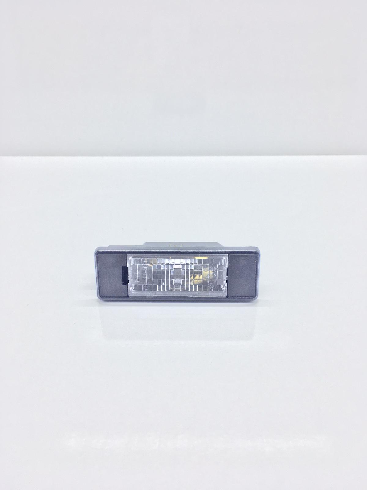 Citroen - Peugot - Mercedes Plaka Lambası (ürün Kodu 80203)