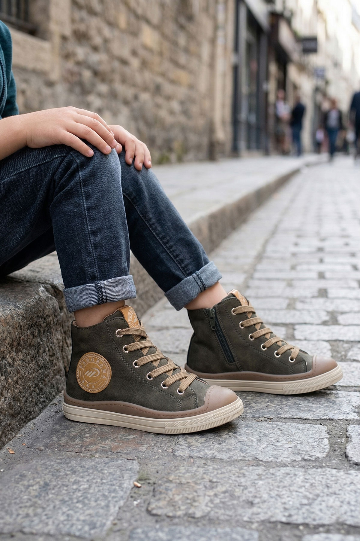 Bağcıklı ve Fermuarlı Çocuk Bot