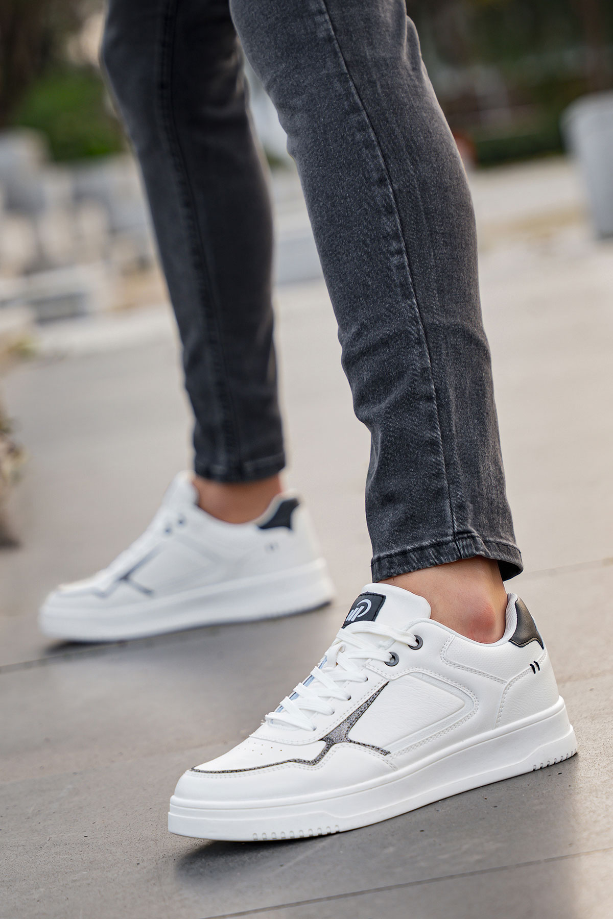 Удобные мужские повседневные кроссовки