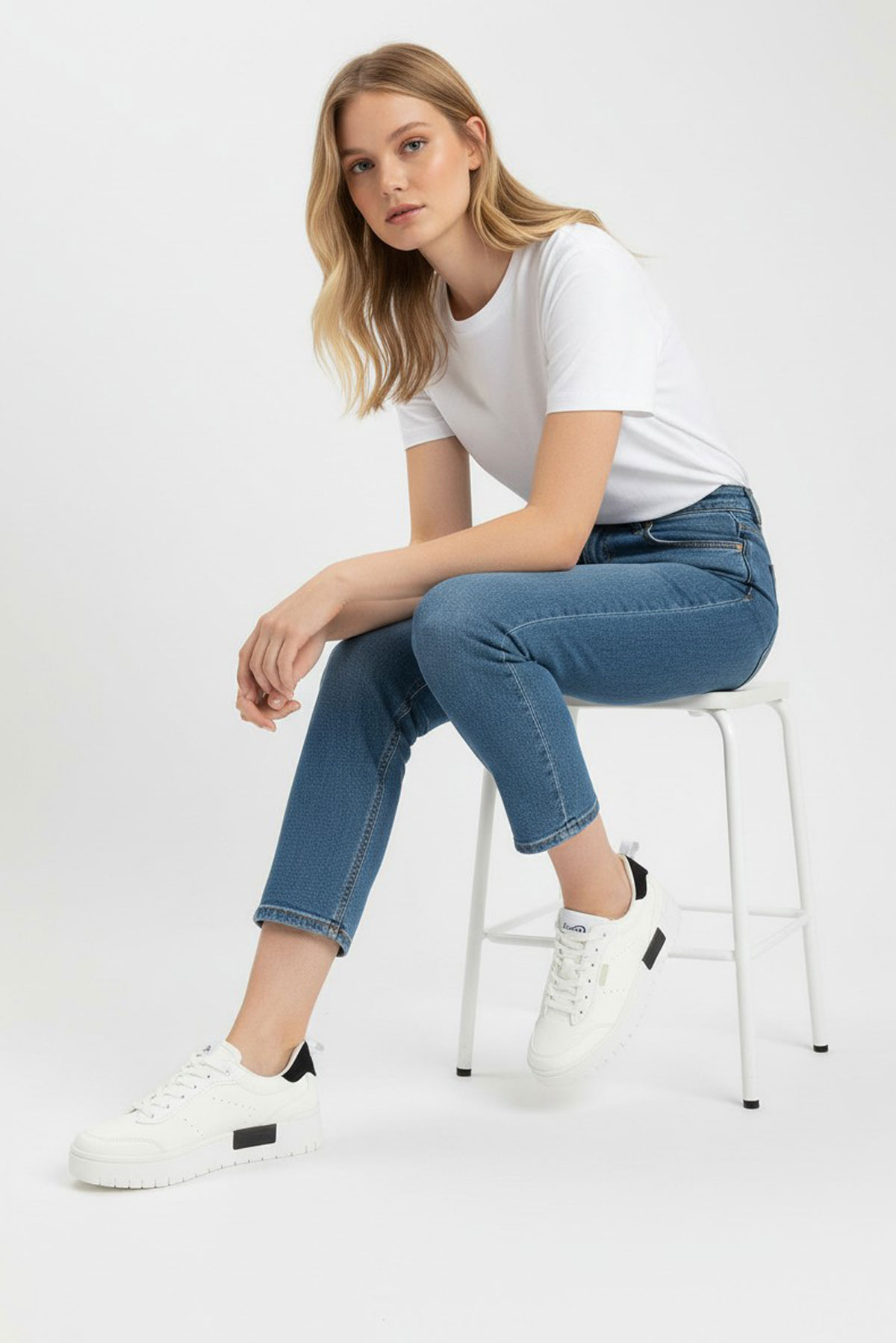 Renk Detaylı Kalın Taban Kadın Sneaker