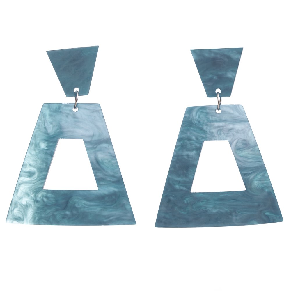 Plastik küpe üçgen şekilli iki parçalı soft sedefli mavi renk şık zarif bayan takı bijuteri