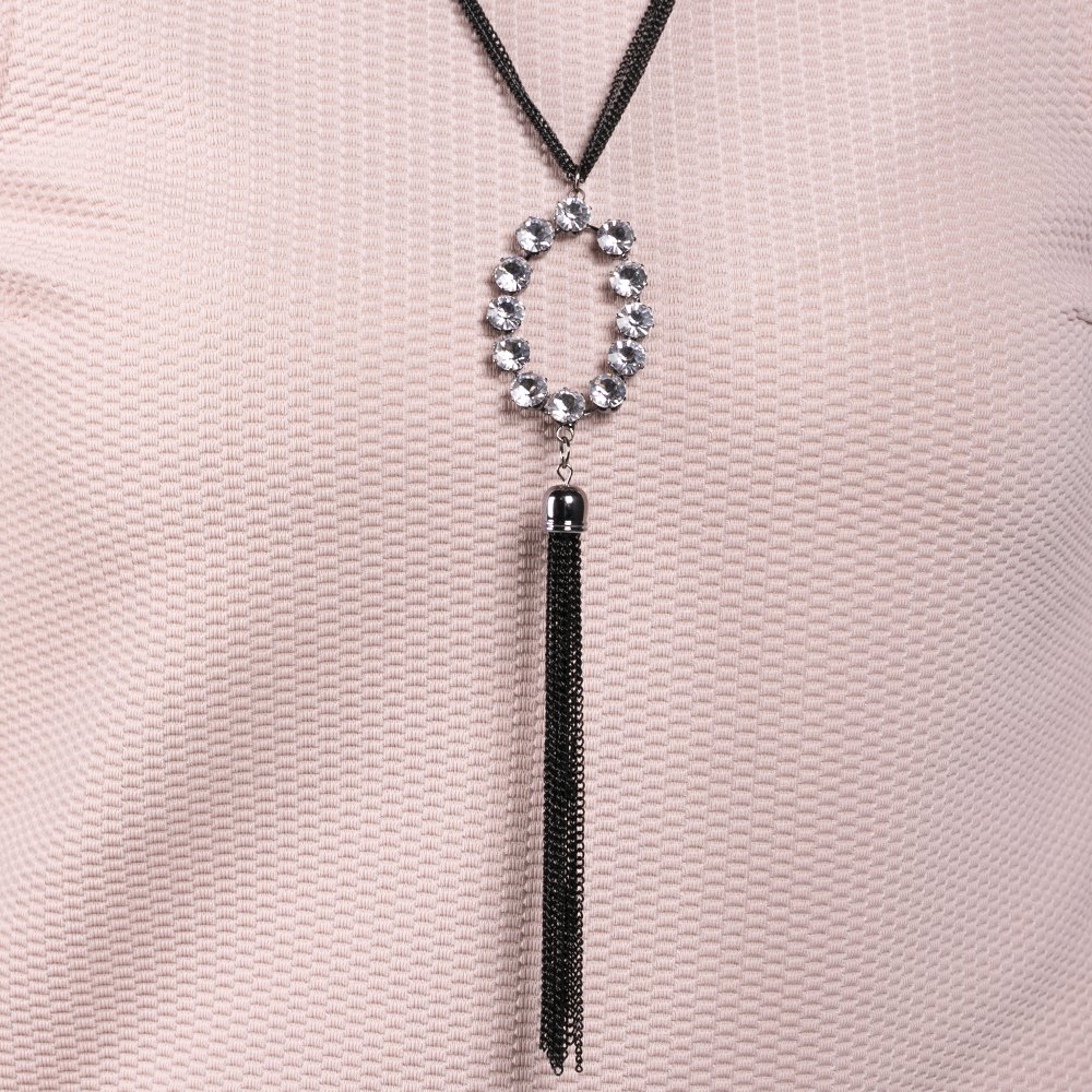 Uzun zincirli kolye siyah renk zincir oval şekilli sıralı büyük taşlı gümüş renkli gerdanlık bayan takı bijuteri