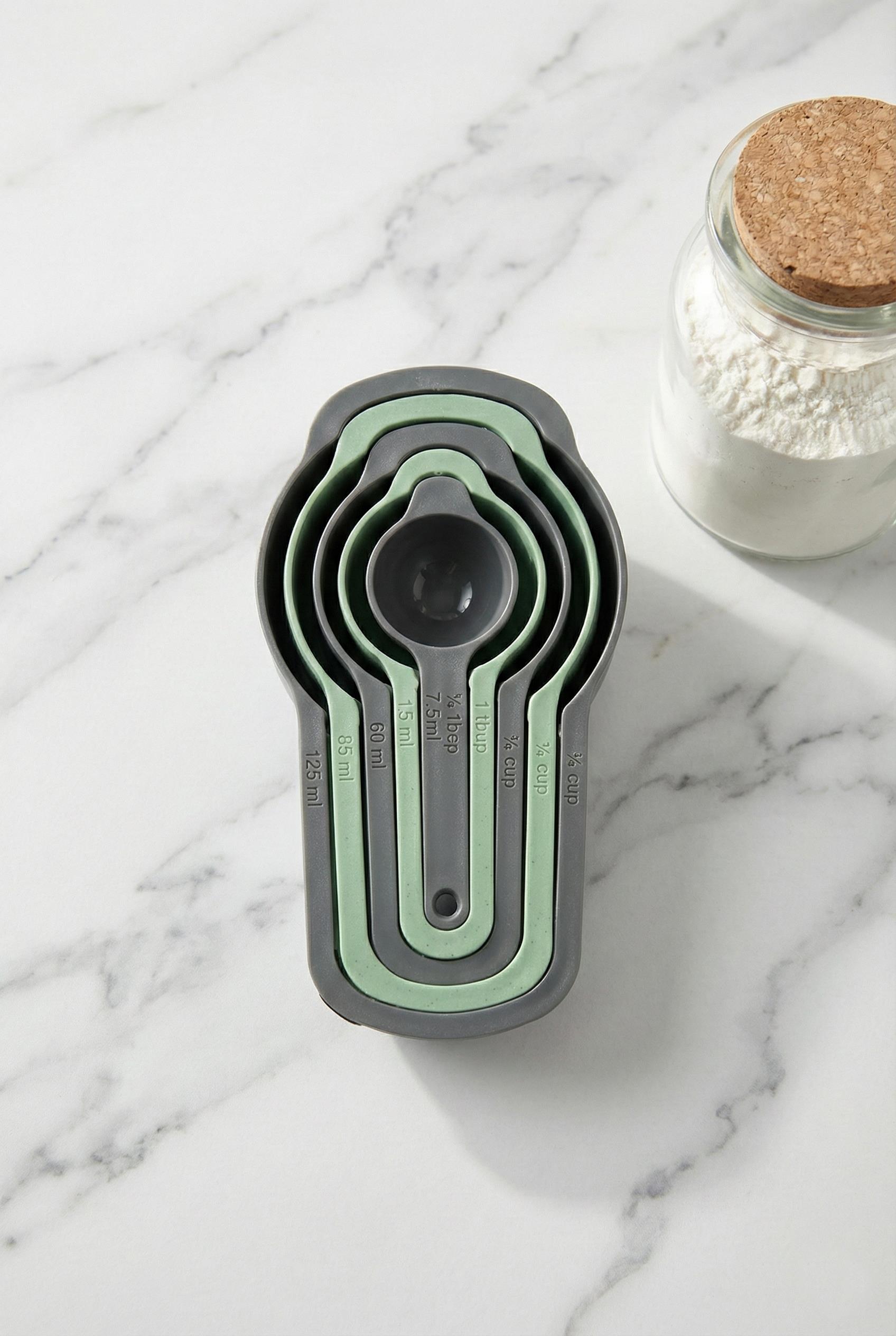 5'li Ölçekli Ölçü Kaşığı Ve Kabı Seti (8 cm x 14,5 cm x 3,5 cm)