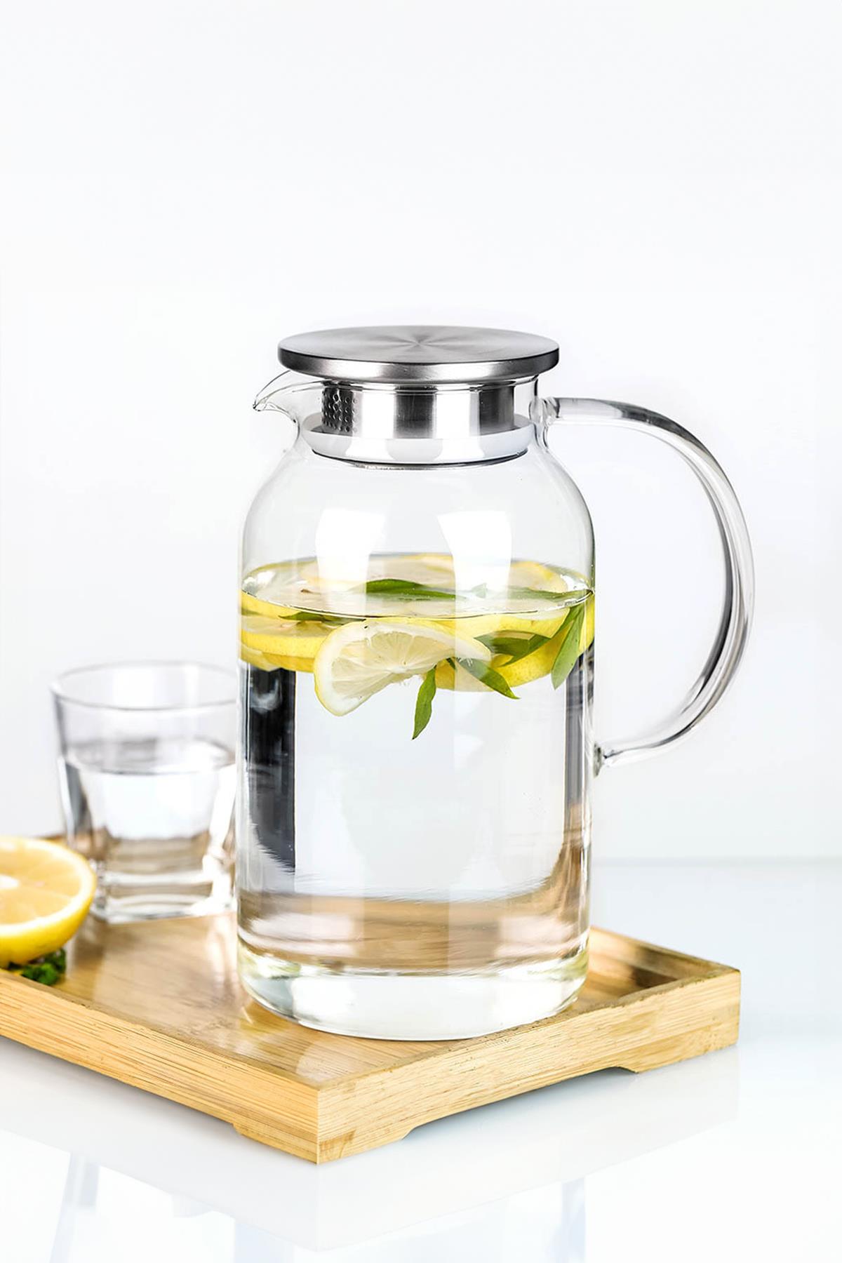 Borosilikat Cam Sürahi Karaf 1,5 lt Metal Kapaklı