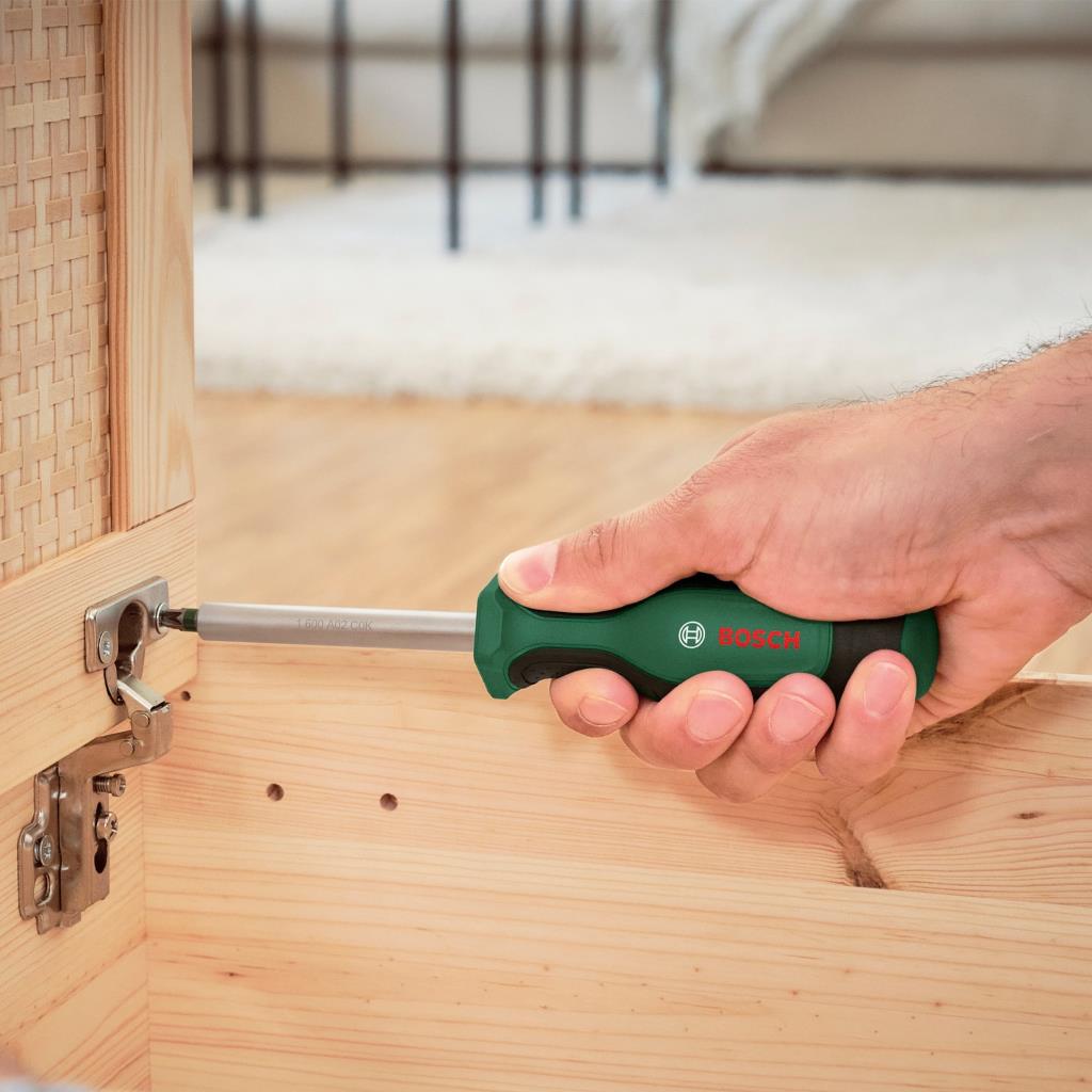 BOSCH 26 Parça Lokma - Bits ve Pense Alet Seti (1600A02BY2) ne işe yarar