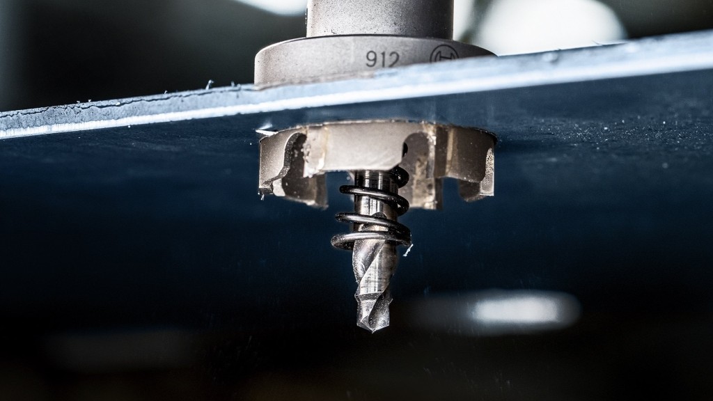 BOSCH Expert TCT Elmas Uçlu Metal İçin Delik Açma Testeresi Panç (Ölçü Seçiniz) nasıl kullanılır