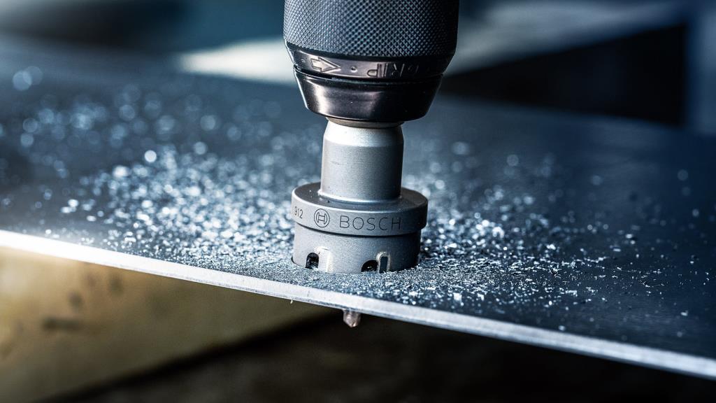 BOSCH Expert TCT Elmas Uçlu Metal İçin Delik Açma Testeresi Panç (Ölçü Seçiniz) ne işe yarar