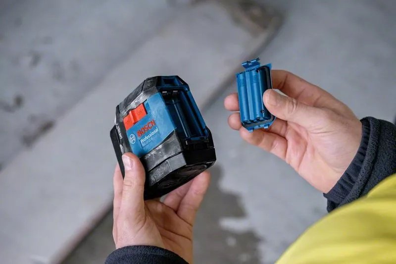 BOSCH GLL 12-22 G Akülü Çapraz Çizgili Yeşil Lazer Terazi ne işe yarar