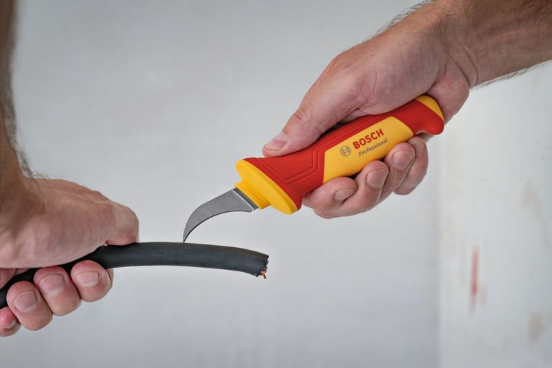 BOSCH Profesyonel İzoleli 1000 Volt Kablo Sıyırma Bıçağı (1600A02NF6) nereden bulurum