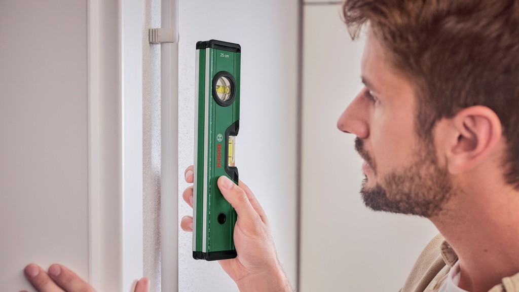 BOSCH Su Terazisi - Katlanır Metre - Kalemli İşaretleme Seti (1600A02W7S) nasıl kullanılır
