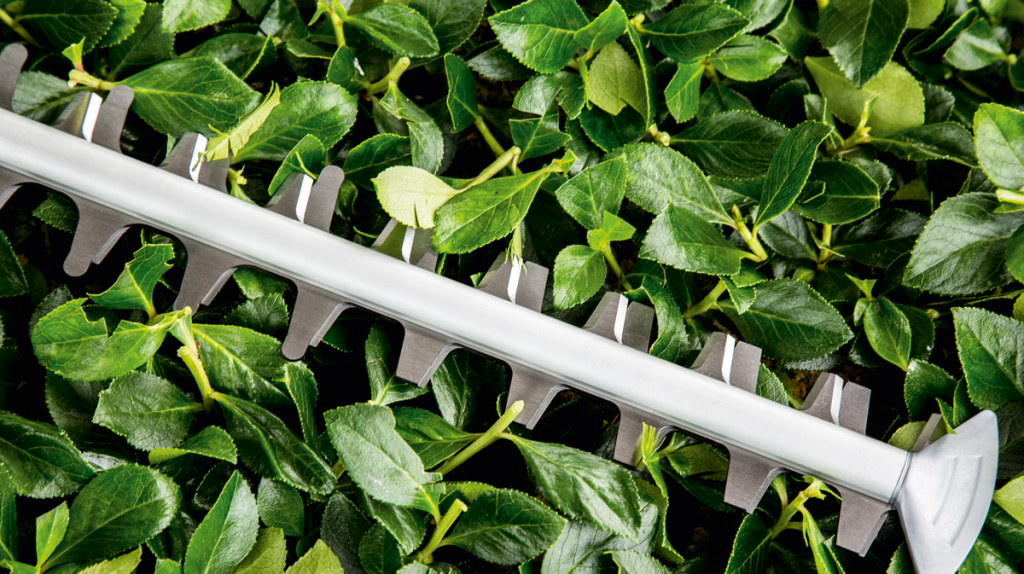 BOSCH Universal HedgeCut 60 Çit Kesme Makinası ne işe yarar