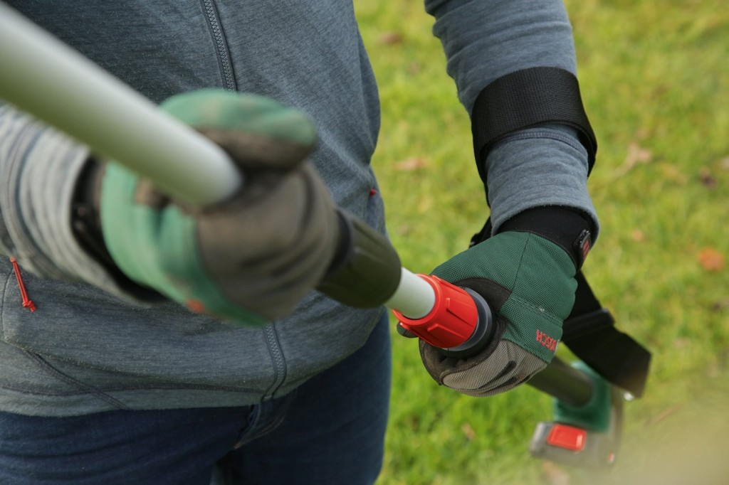 BOSCH UniversalChainPole 18 Şarjlı Teleskopik Zincirli Budama Testeresi (Akü ve Şarj Aleti Hariç) ne işe yarar