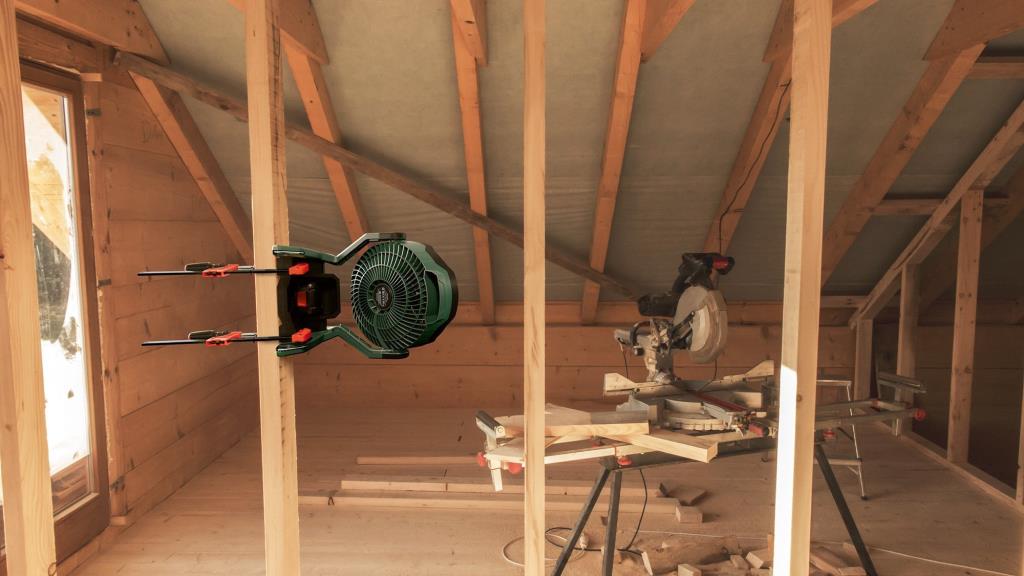 BOSCH UniversalFan 18V-1000 Akülü Fan Vantilatör 2 Amper Tek Akülü ne işe yarar