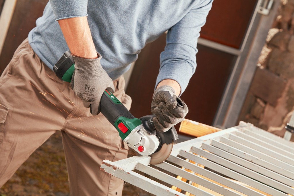 BOSCH UniversalGrind 18V-75 Akülü Taşlama 115 mm (Akü ve Şarj Aleti Hariç) nasıl kullanılır