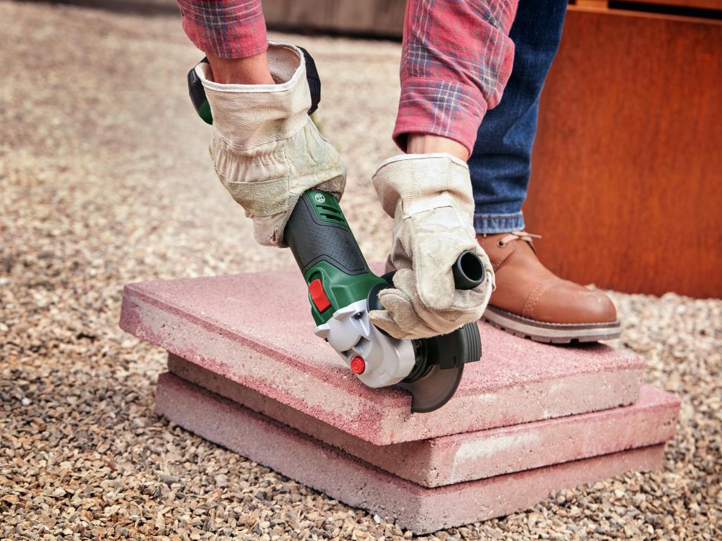 BOSCH UniversalGrind 18V-75 Akülü Taşlama 115 mm (Akü ve Şarj Aleti Hariç) ne işe yarar