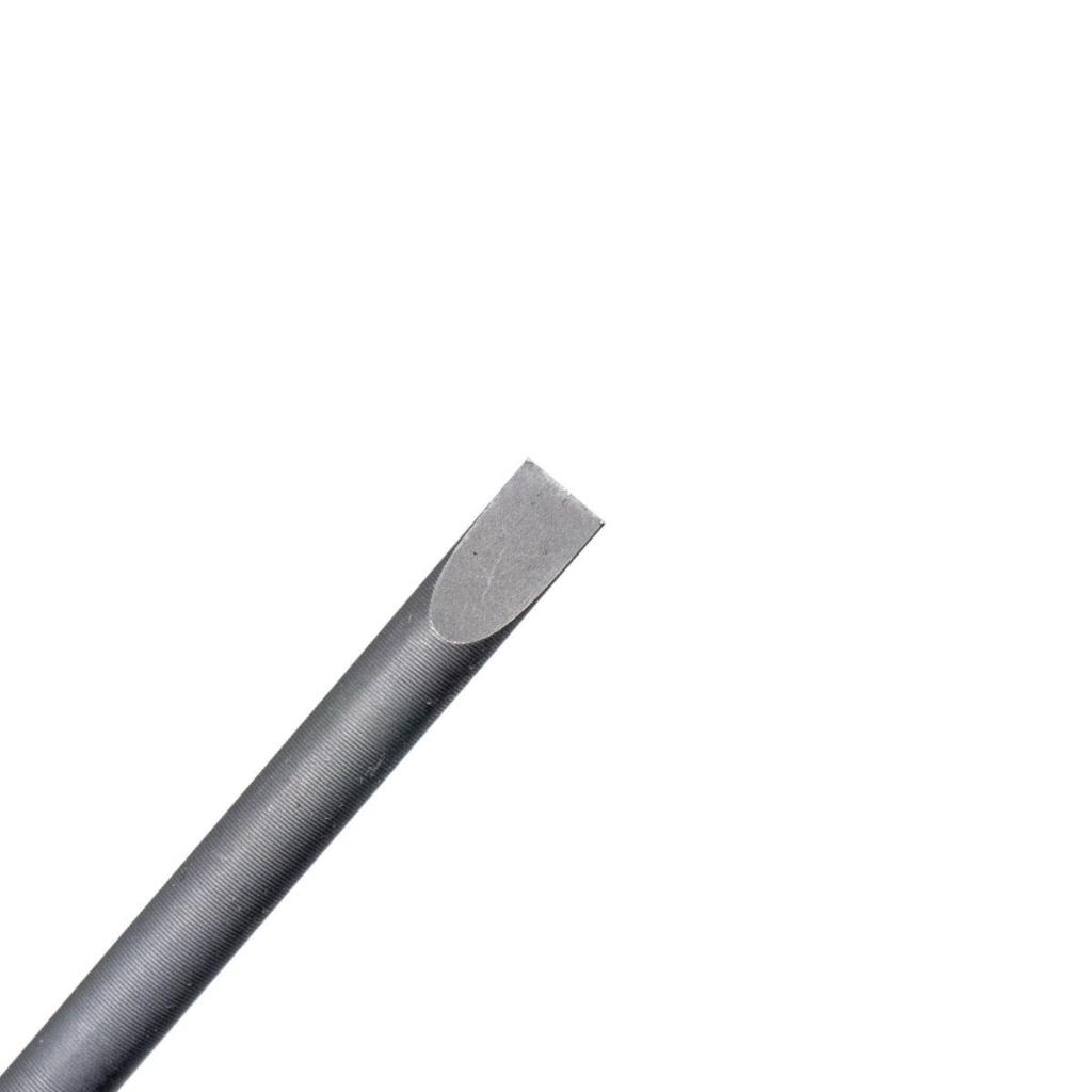 İzeltaş 4860201555 Uzun Düz Bits Uç 5.5x150 mm ne işe yarar