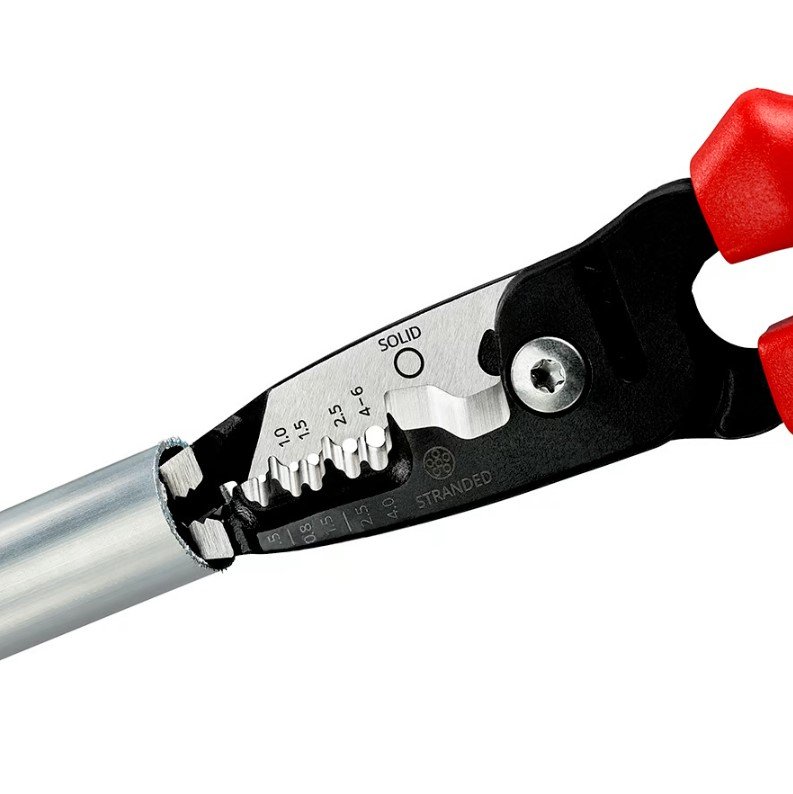 KNIPEX Çok Fonksiyonlu Elektrikçi Pense (1372200ME) ne işe yarar