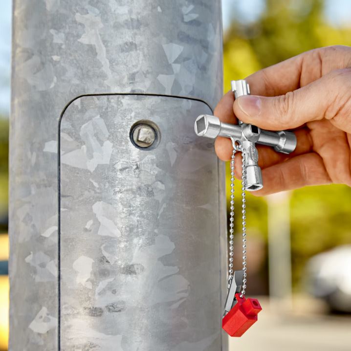 KNIPEX Çok Fonksiyonlu Kumanda Dolap - Pano Anahtarı (001103) ne işe yarar