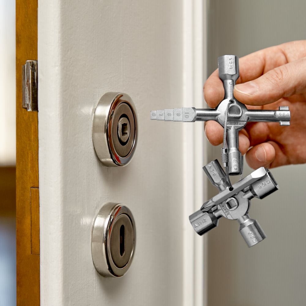 KNIPEX Çok Fonksiyonlu ve Genel Amaçlı Kumanda Dolap - Pano - Anahtarı (001101) nereden bulurum