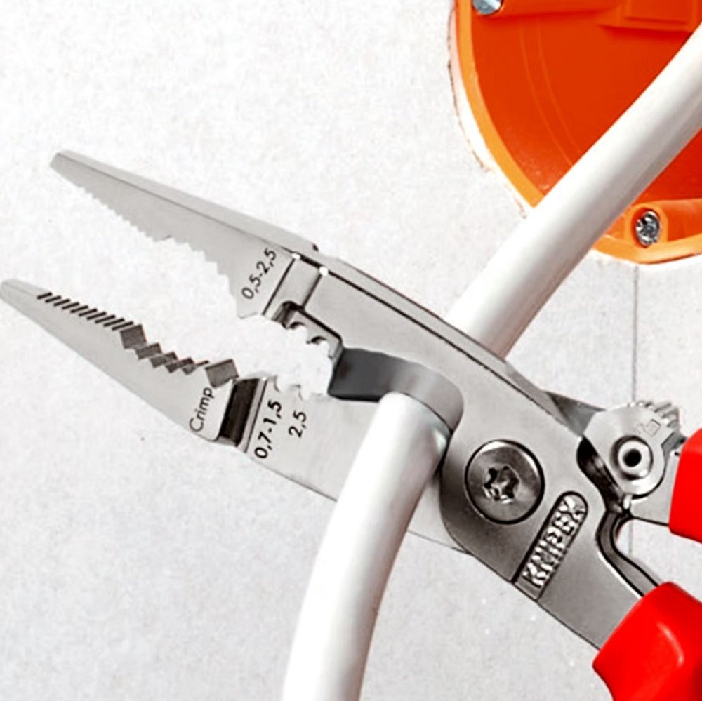 KNIPEX VDE 1000 Volt Çok Fonksiyonlu Elektrikçi Pensesi (1386200) ne işe yarar