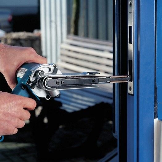 MAKİTA 9032 Eğe Zımpara Makinası nasıl kullanılır