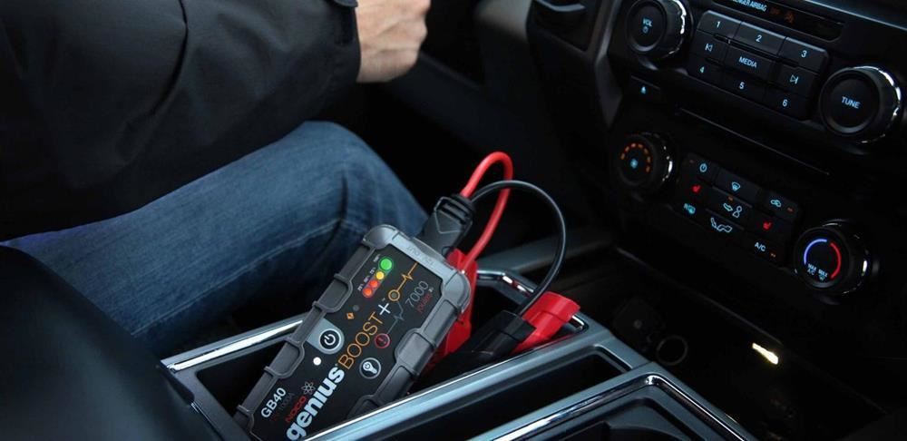 NOCO Genius GB40 12V 1000Amp Ultrasafe Lityum Akü Takviye + Powerbank + Led Lamba nasıl kullanılır