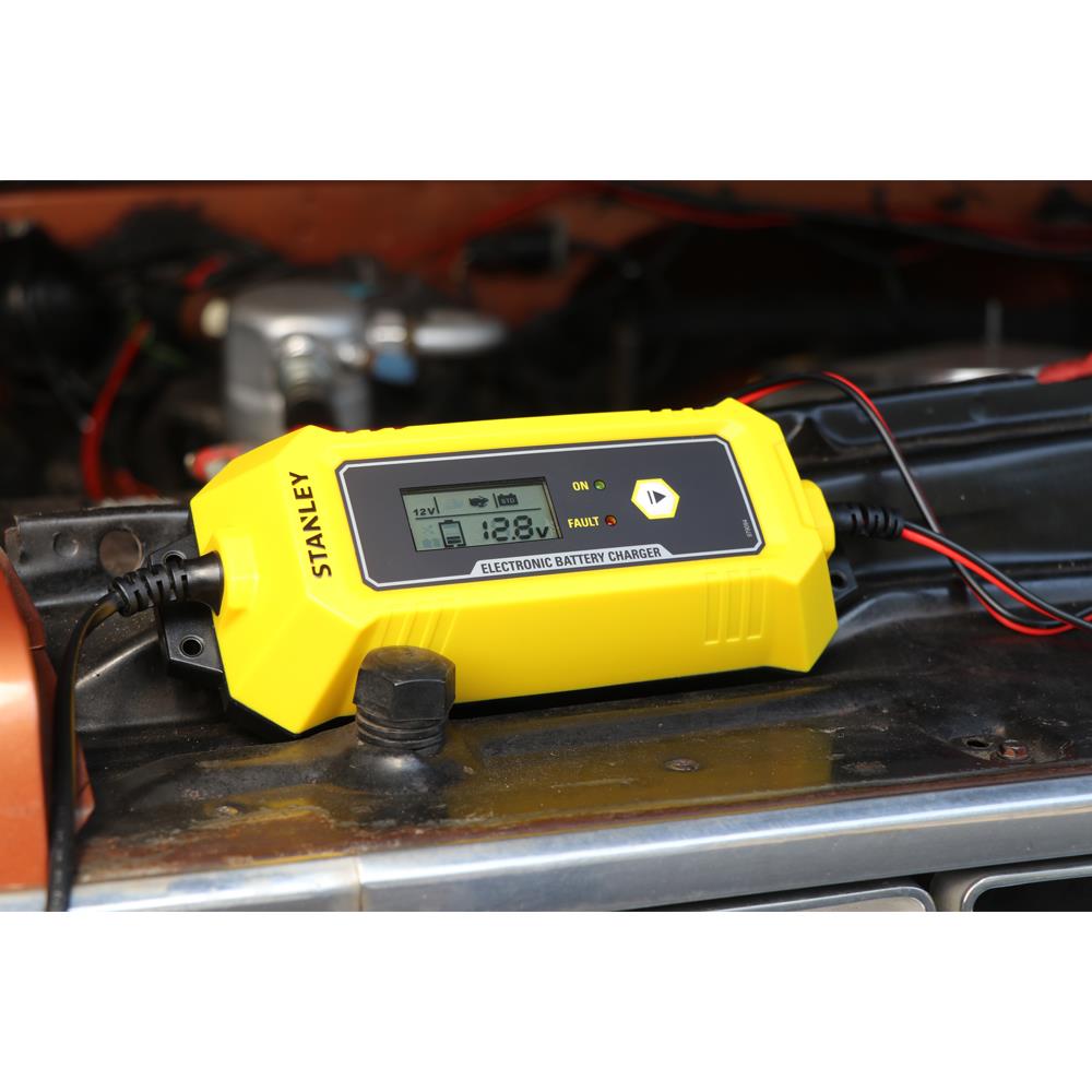 STANLEY SXA26 12V 250A Dijital Akü Şarj ve Akü Bakım Cihazı ne işe yarar