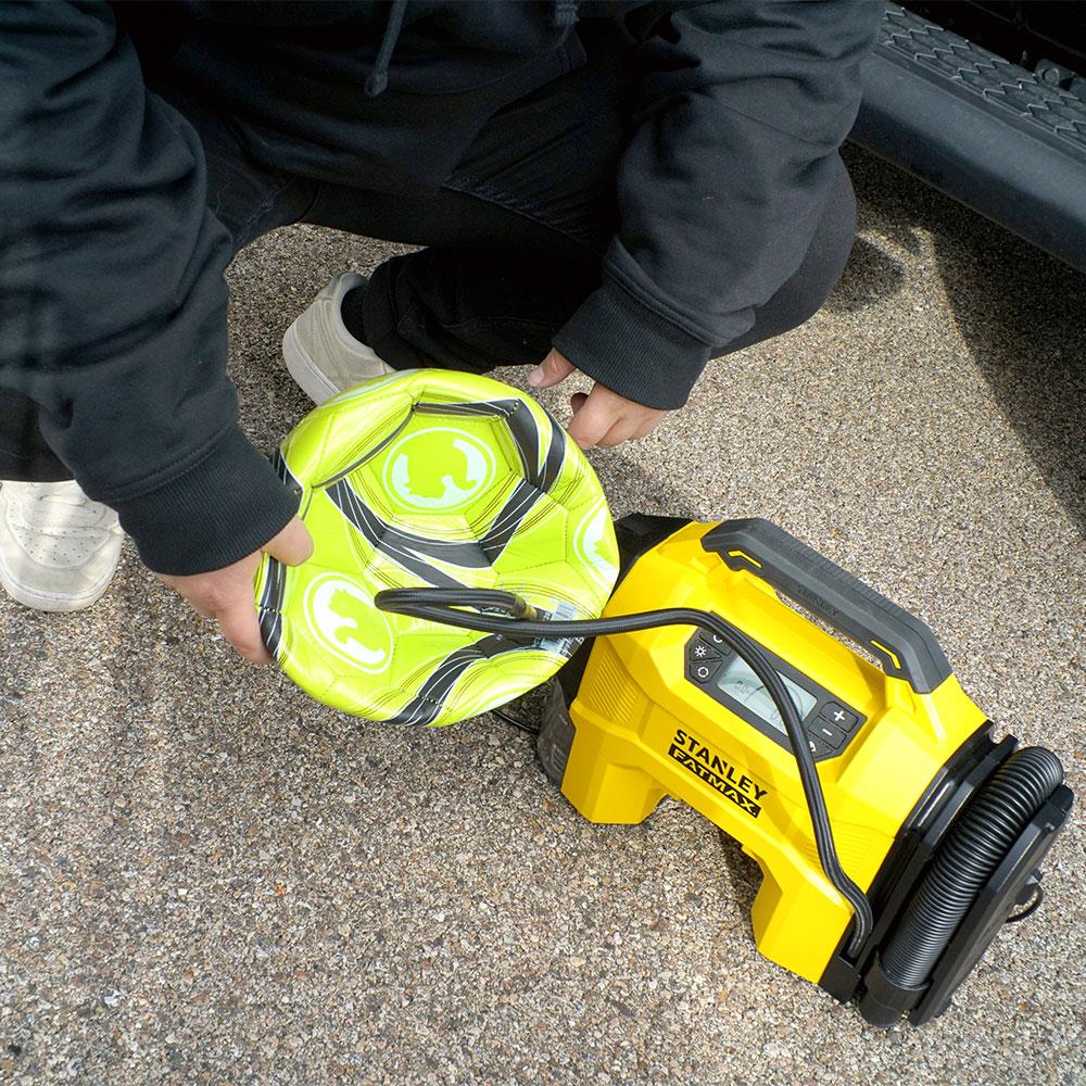 STANLEY SXVI02001A 12V/18V 2Ah Li-ion Şarjlı 160 PSI Dijital Göstergeli Lastik&Yatak Şişirme Pompası+Araç Süpürgesi ne işe yarar