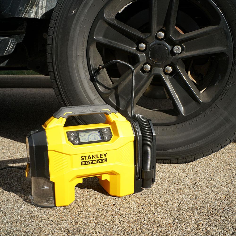 STANLEY SXVI02001A 12V/18V 2Ah Li-ion Şarjlı 160 PSI Dijital Göstergeli Lastik&Yatak Şişirme Pompası+Araç Süpürgesi ne işe yarar