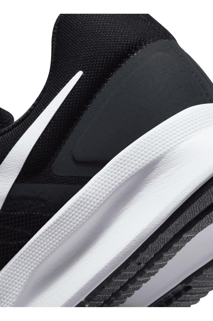 nike-run-swift-3-dr2695-002-erkek-yuruyus-ve-kosu-ayakkabisi-siyah-beyaz-40-45-29783.jpg