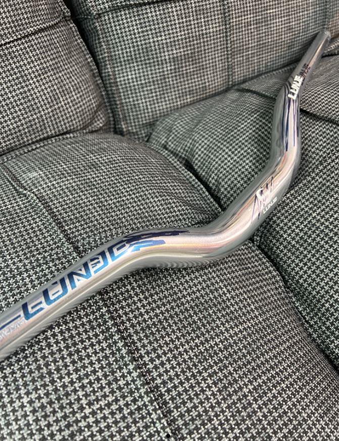 Lunje 78 CM 55 Rise Açılı Alüminyum 31,8mm Mtb Freeride Gidon Bisiklet Gidonu Direksiyonu Krom Renk
