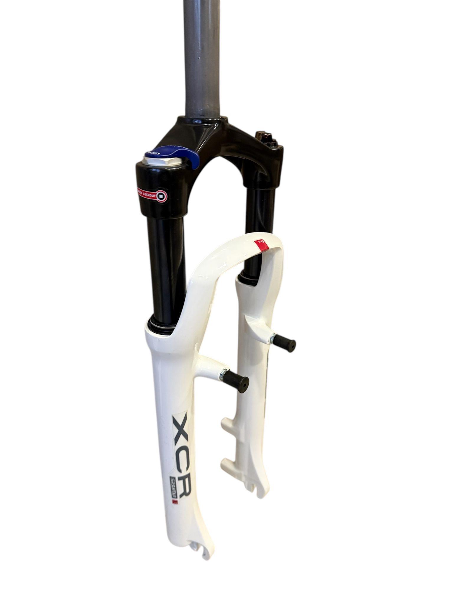 Sr Suntour XCR 26" Jant Kilitlenebilir Bisiklet Maşası 1-1/8 QR Amortisörlü Maşa V-fren Disk Fren Beyaz