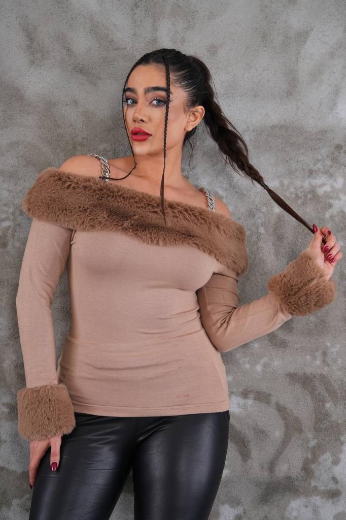 New season women's winter stylish and modern blouse with open shoulder sleeves and fur suitable for special occasions model A0072 - Beige