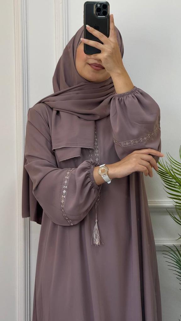 Elegant abaya with delicate embroidery on the sleeves, comes with a matching shawl for a practical and modest look, model A0535 - Purple