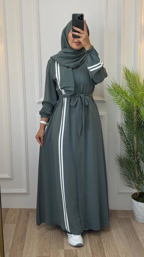 Abaya made of soft cotton fabric, model A1242 - Green