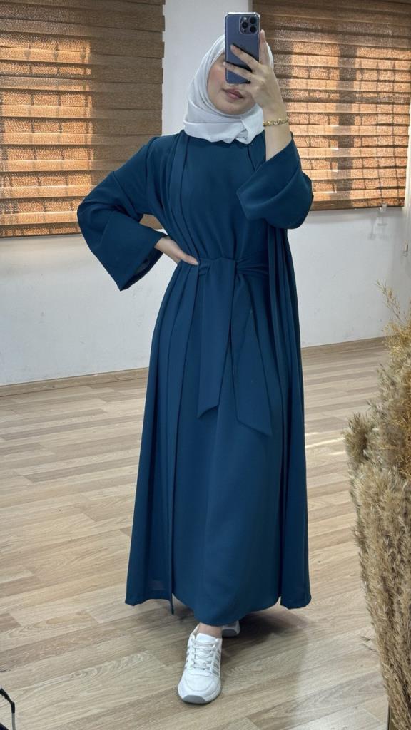 One of the latest models of a very comfortable and practical abaya, code G0873 - Turquoise