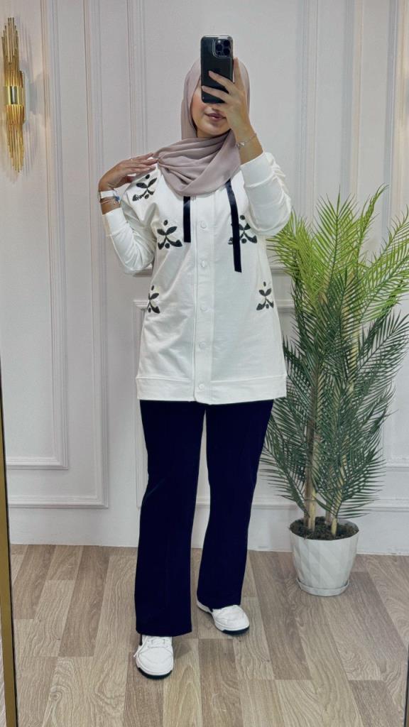 New season women's winter two-piece pajama set is hijab and suitable for daily use model G1409 - White