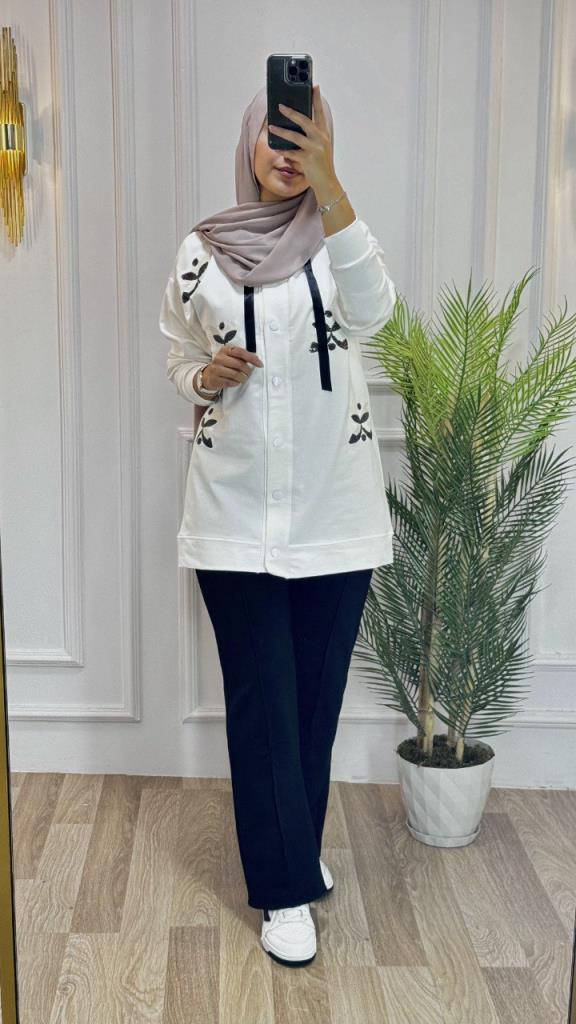 New season women's winter two-piece pajama set is hijab and suitable for daily use model G1409 - White