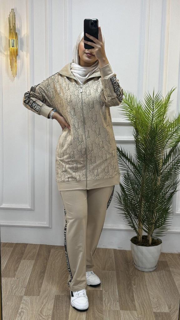 New season women's winter 2-piece stylish and modern pajama set model G1449 - Beige