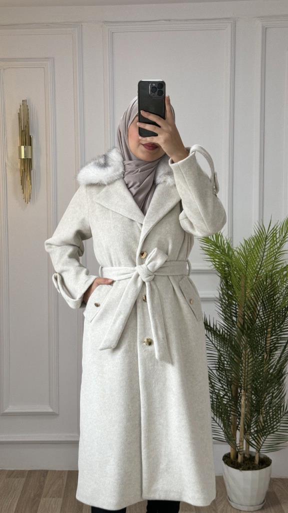 New season women's winter stylish and modern trench coat suitable for daily use fur collar model G1462 - White